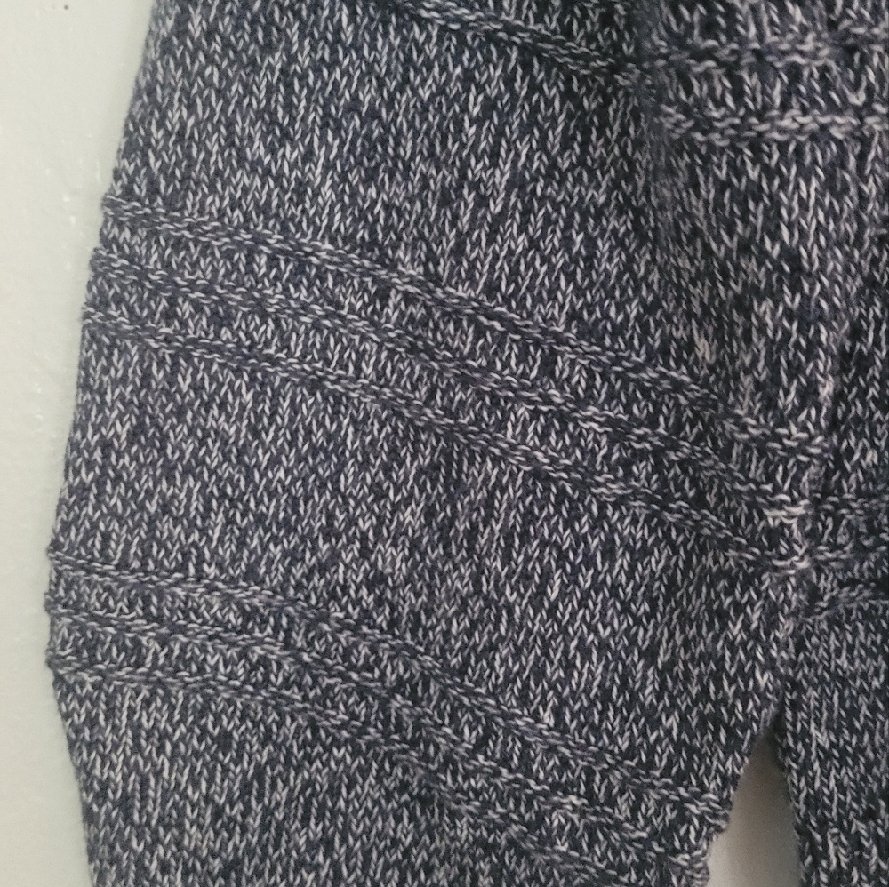 NWOT Cupcakes & Cashmere Button-up Sweater Sz Sm - Picture 4 of 6